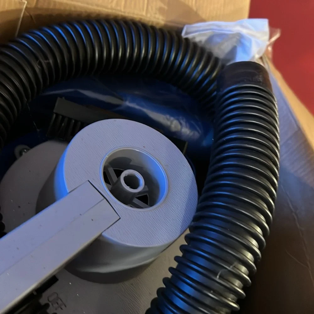 12 VOLT WET/DRY VACUUM, NEW IN BOX , UNUSED ! - Picture 6 of 16